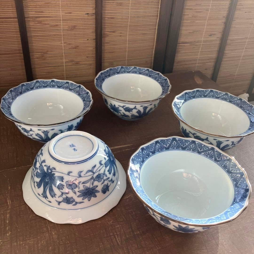 ♦江戸時代 染付 大明年製 金彩色絵花鳥文 輪花 そば猪口 元禄伊万里 骨董品 ♢江戸時代 染付 大明年製 金彩色絵花鳥文 輪花 そば